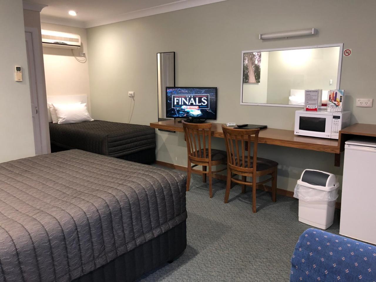 Roydons Motor Inn Tamworth Eksteriør billede
